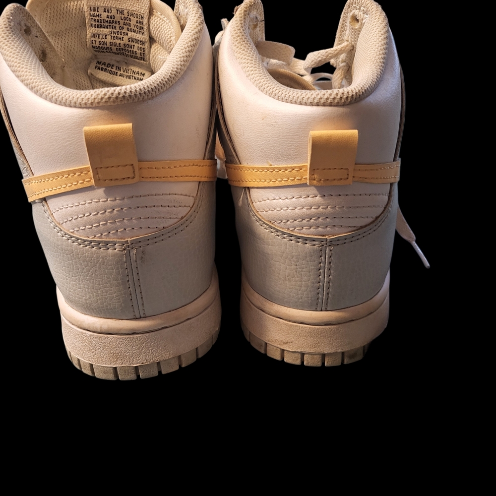 Nike Women's Nike Dunk High-Tops - Picture 5 of 6